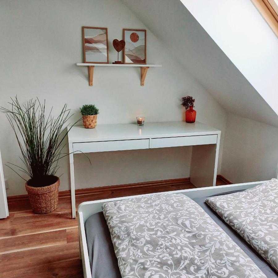 Apartman Pod Horama Jilemnice Exterior foto
