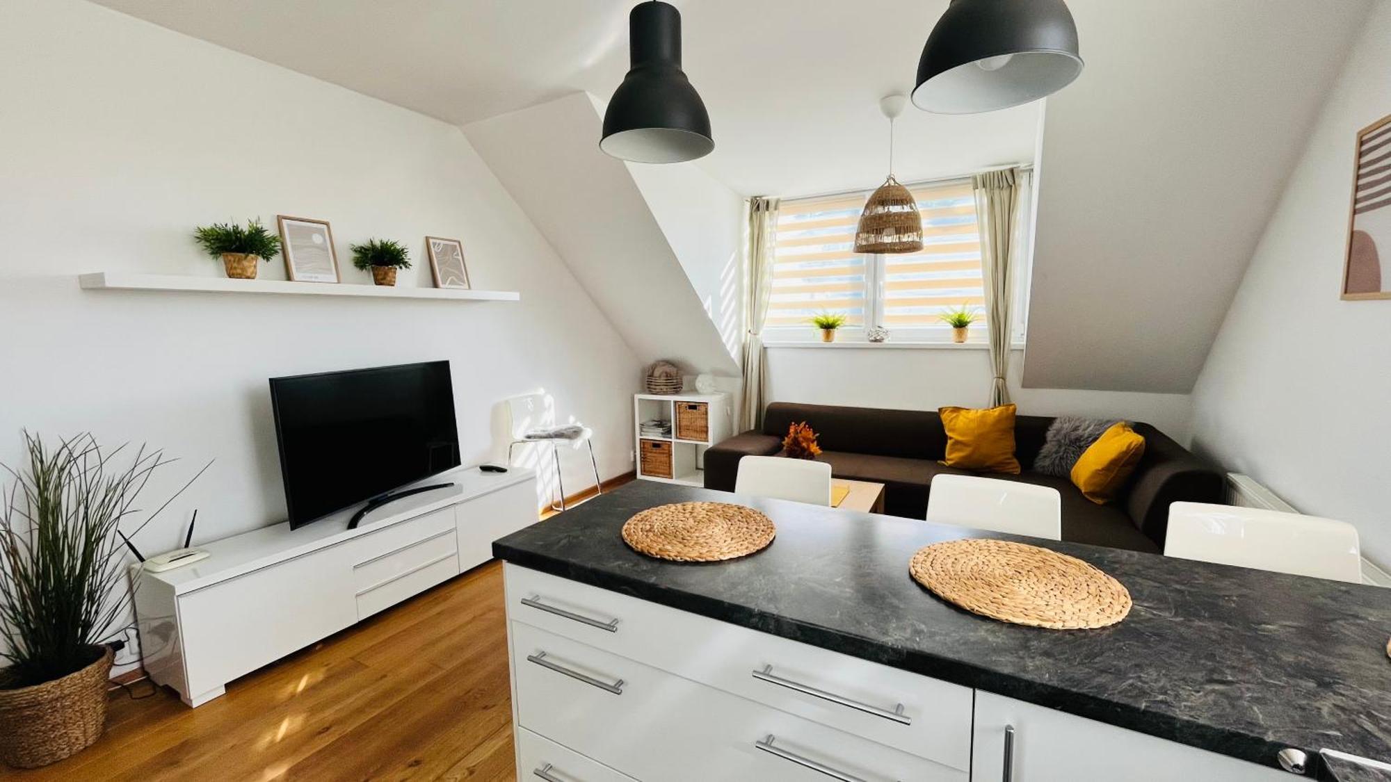 Apartman Pod Horama Jilemnice Exterior foto